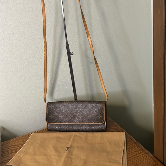 Louis Vuitton Handbags - Louis Vuitton twin pochette GM